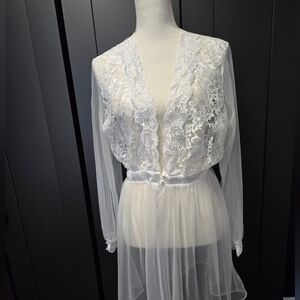 Eternal Desire – Semi-Sheer Lace Bell Sleeve Robe - White